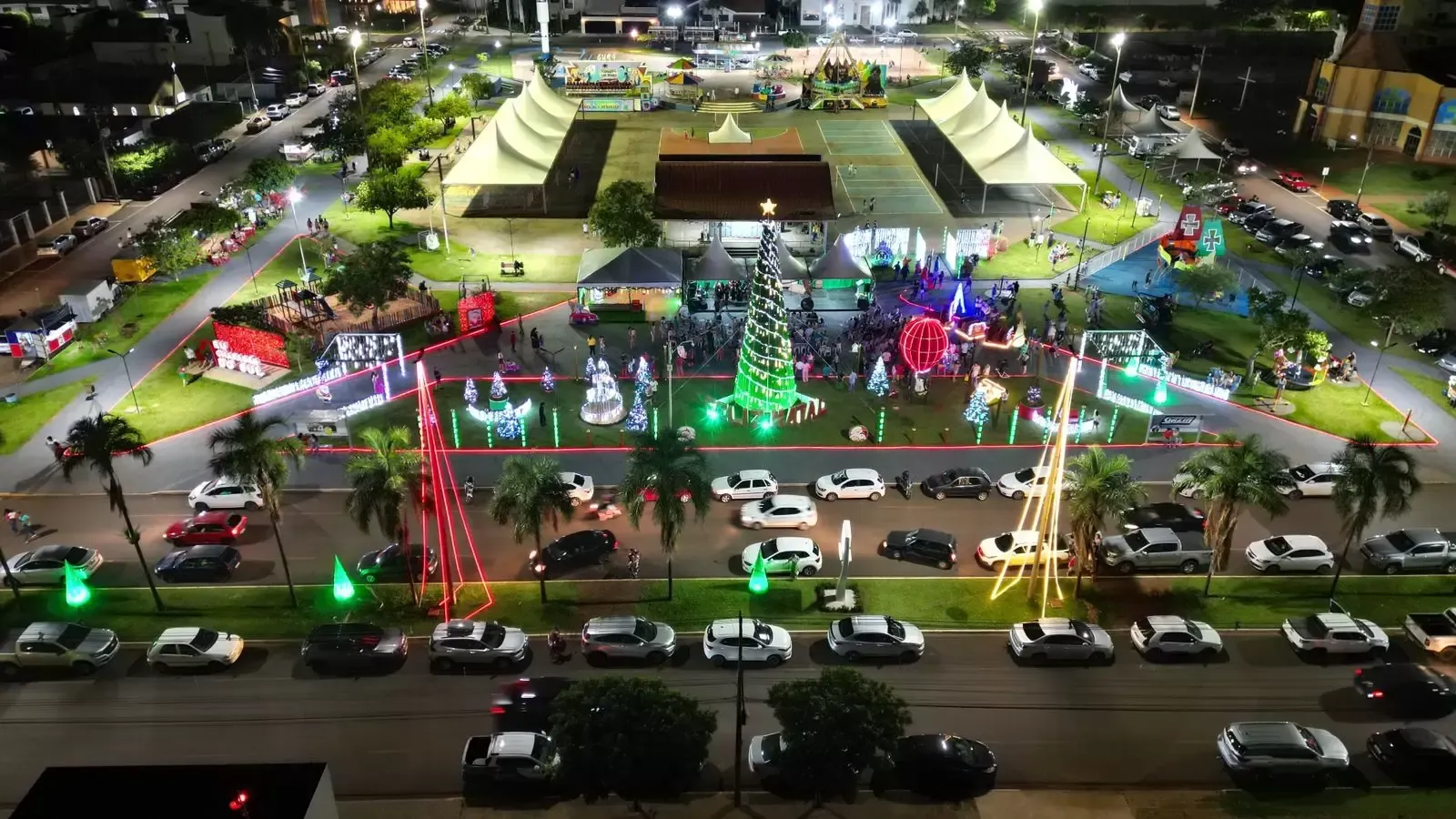 Imagem de compartilhamento para o artigo Acendimento das Luzes de Natal marca início das festividades em Chapadão do Sul da MS Todo dia